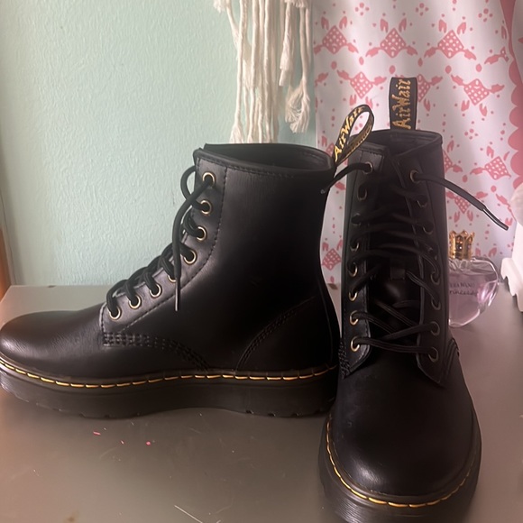 Dr. Martens Shoes Doc Martens Black Zavala Combat Boot Size 7
